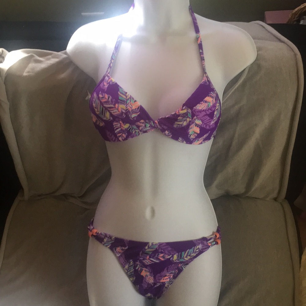NWT Hobie string bikini